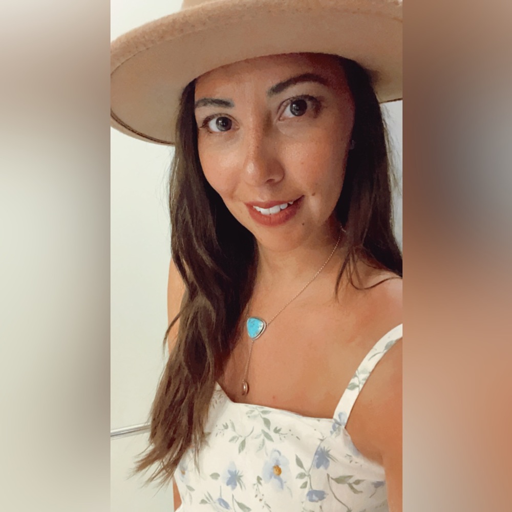 Meet your Posher, Christina